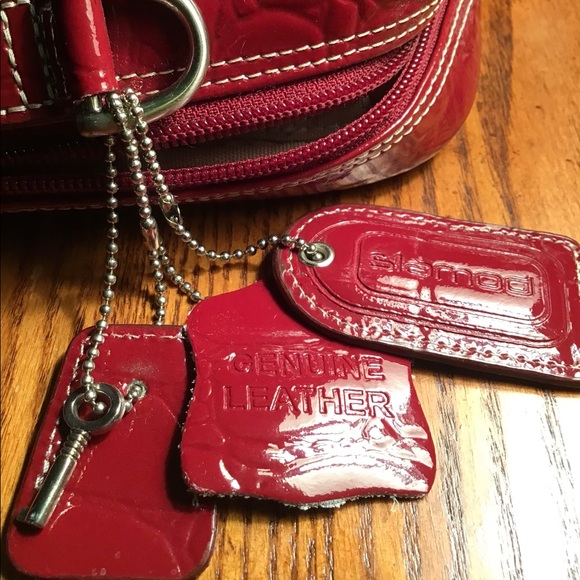 Siamod, Monterosso, SERVANO, Embossed Crocco Leather, 13" Tablet Briefcase, Red - Picture 8 of 10